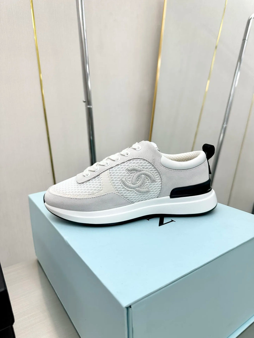 Women Sneakers L2749