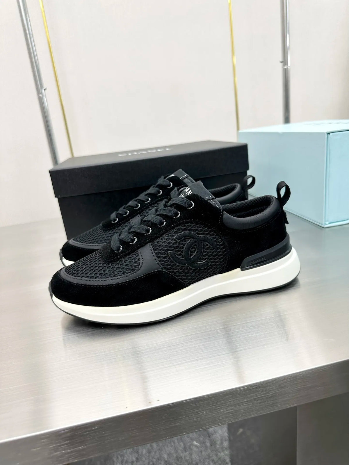 Women Sneakers L2749